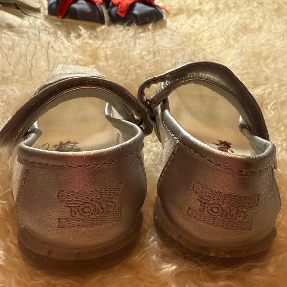 Disney TOMS shoes (3 pairs) Cinderella fairy godmothers Snow White, all size 6 - Picture 9 of 10